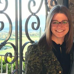 Meet your Posher, Hannah